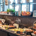 Отель One Berlin-upper West Берлин