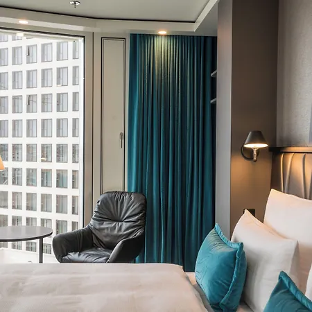 One Berlin-upper West 3*