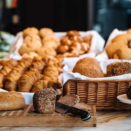 ワン - アッパー ウェスト