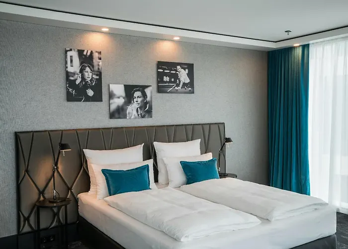 One Berlin-upper West